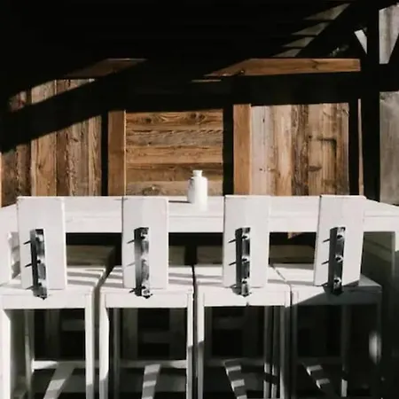 Chalet Rustique A Lary Soulan Avec Vue Sur La Montagne * סן-לארי-סולאן